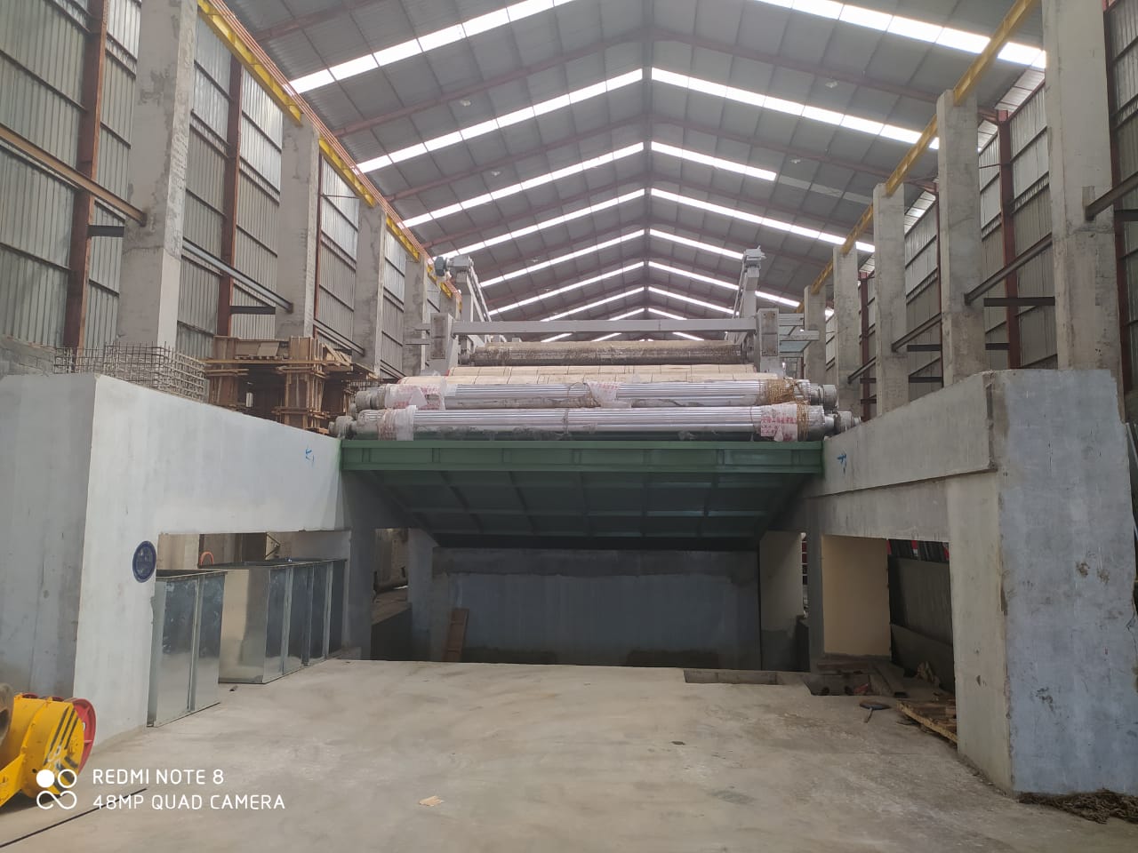 2021年3月，印尼5700/650箱板紙機開機出紙